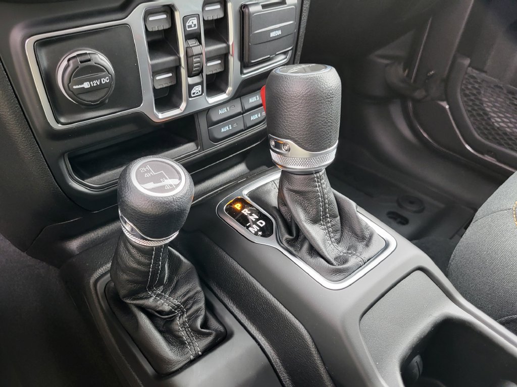 New 2026 Jeep Gladiator Sport AWD/4WD image 19