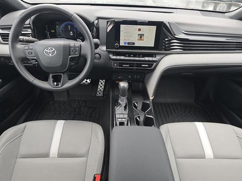Certified 2025 Toyota Camry SE image 8