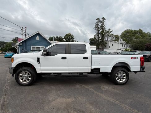 Used 2017 Ford F250 XL w/ Power Equipment Group AWD/4WD image 3