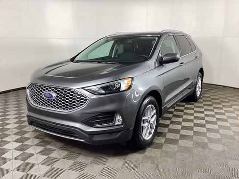 Used 2023 Ford Edge SEL w/ Convenience Package AWD/4WD image 9