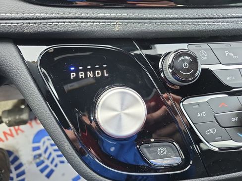 New 2026 Chrysler Pacifica Select image 20