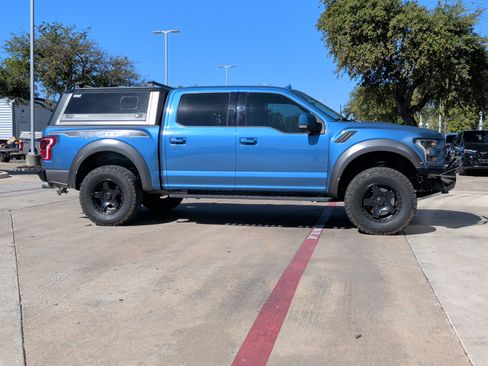 Used 2019 Ford F150 Raptor w/ Equipment Group 802A Luxury image 9