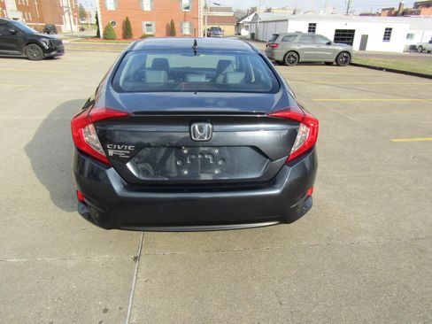 Used 2017 Honda Civic EX-L image 4