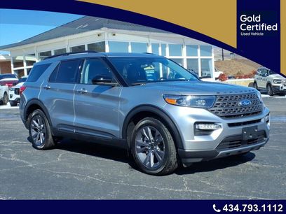 Certified 2022 Ford Explorer XLT w/ Equipment Group 202A