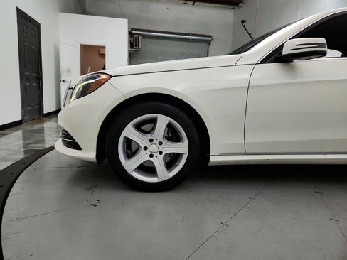 Used 2014 Mercedes-Benz E 350 Sedan image 32