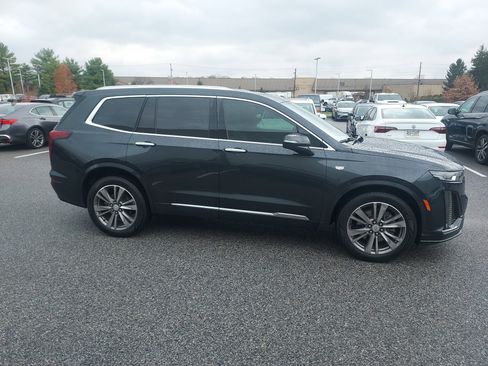 Used 2021 Cadillac XT6 Premium Luxury image 4