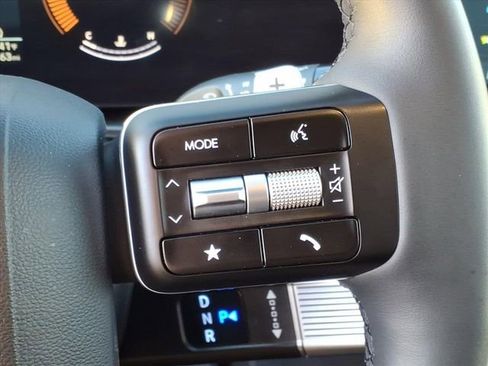 Used 2025 Hyundai Santa Fe SE image 23