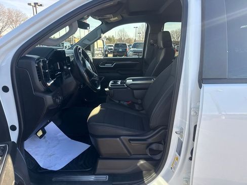 Used 2024 Chevrolet Silverado 2500 LT image 10