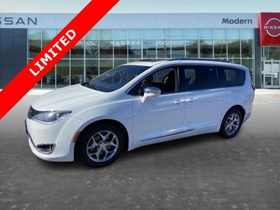 Used 2018 Chrysler Pacifica Limited