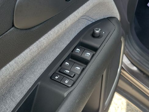 Used 2022 Jeep Compass Latitude w/ Convenience Group FWD image 15