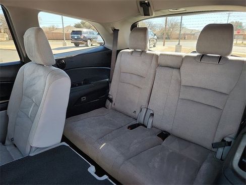 Used 2019 Honda Pilot EX image 11
