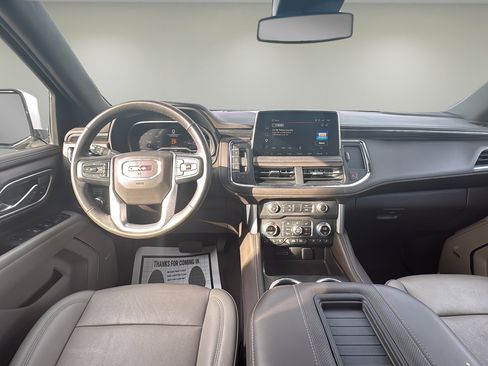 Used 2023 GMC Yukon XL SLT w/ SLT Premium Package RWD image 15