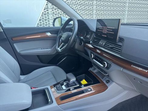 Used 2022 Audi Q5 2.0T Premium AWD/4WD image 31