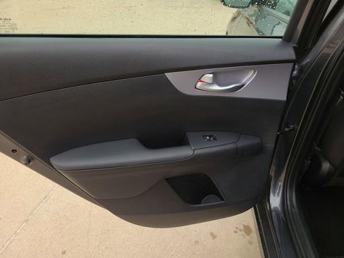 Used 2024 Kia Forte LXS image 11