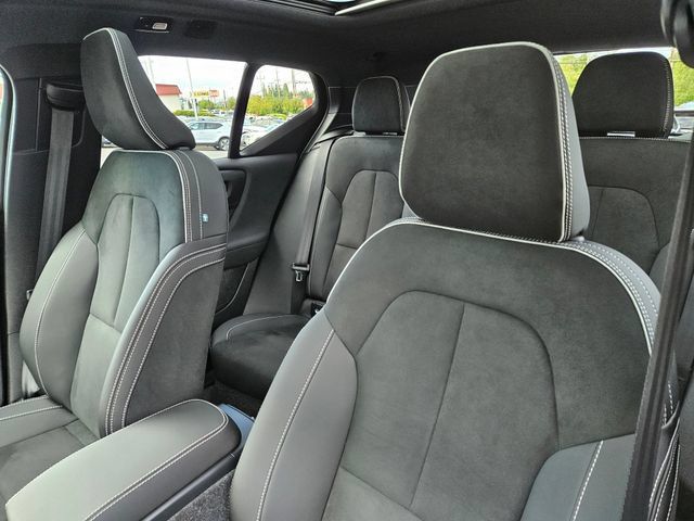 Certified 2026 Volvo EX40 Ultra AWD/4WD image 17