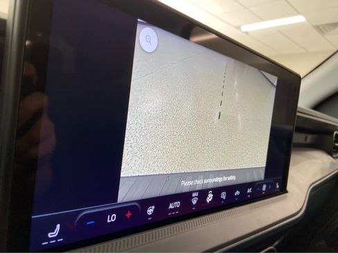 New 2025 Ford Maverick XLT w/ XLT Luxury Package image 32