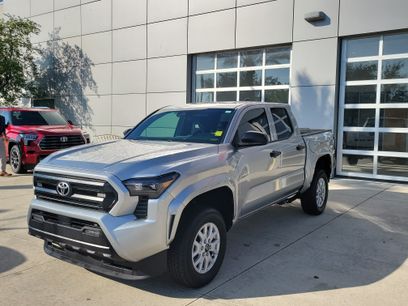 Used 2025 Toyota Tacoma SR