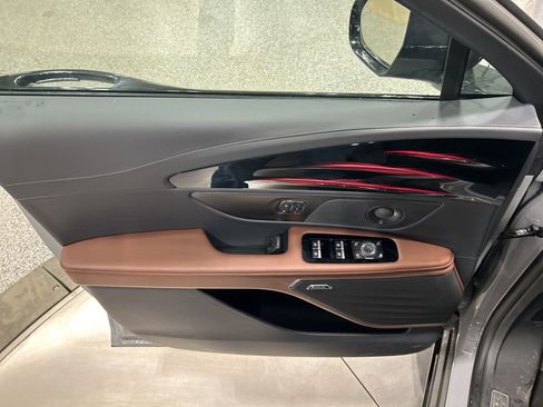 New 2026 Lincoln Nautilus Reserve w/ Jet Appearance Package AWD/4WD image 14