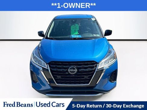 Used 2022 Nissan Kicks S w/ Interior Electronics Package FWD image 2