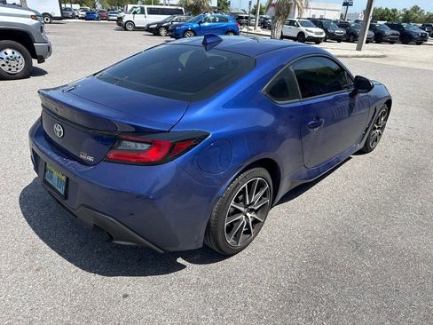 Used 2024 Toyota GR86 RWD image 6