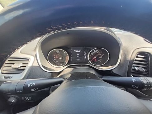 Used 2019 Jeep Compass Latitude w/ Cold Weather Group AWD/4WD image 8