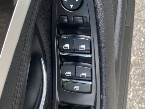 Used 2015 BMW 528i xDrive Sedan AWD/4WD image 15