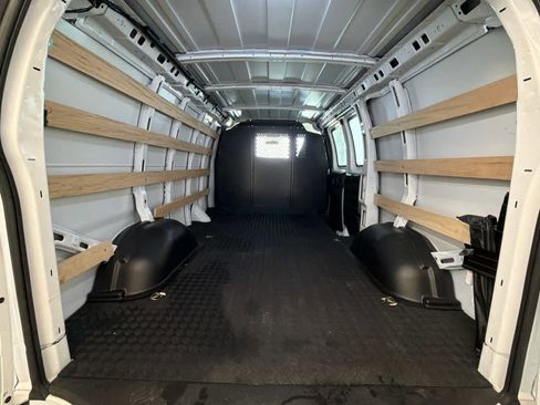 Used 2024 Chevrolet Express 2500 w/ Driver Convenience Package image 6