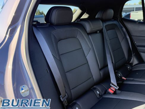 New 2026 Chevrolet Equinox EV LT image 24