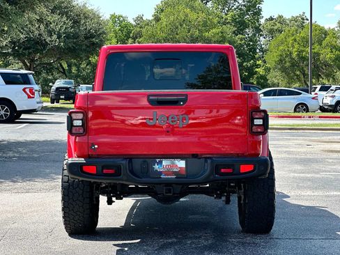 Used 2025 Jeep Gladiator Rubicon AWD/4WD image 14