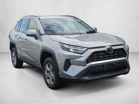 Used 2024 Toyota RAV4 XLE image 3