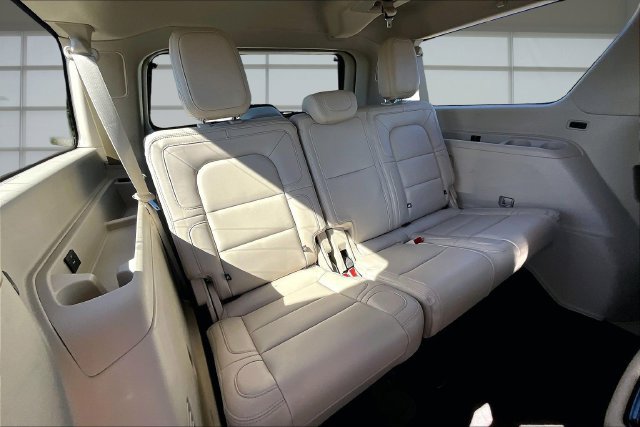 Used 2021 Lincoln Navigator L Reserve w/ Luxury Package AWD/4WD image 27