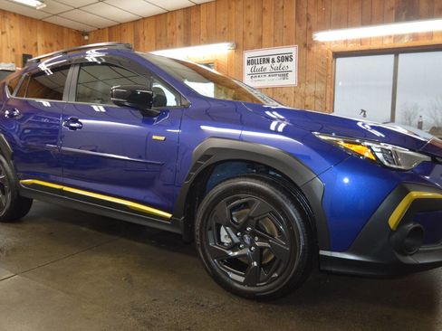 Used 2025 Subaru Crosstrek 2.5i Sport w/ Crosstrek Mirror Package image 3