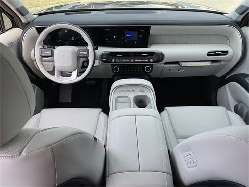 Used 2026 Hyundai Palisade Calligraphy image 9