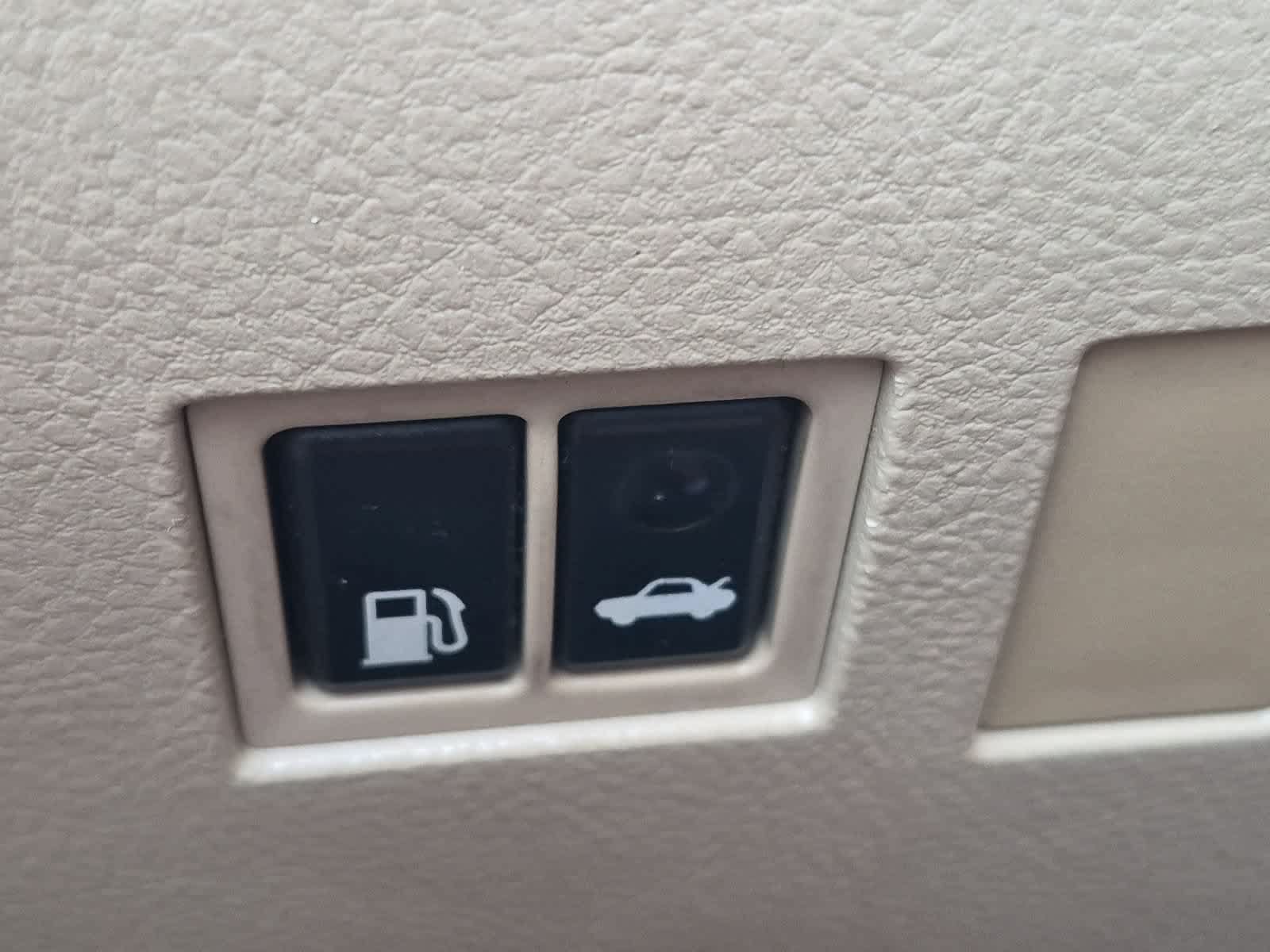 Used 2009 Toyota Avalon XL FWD image 31