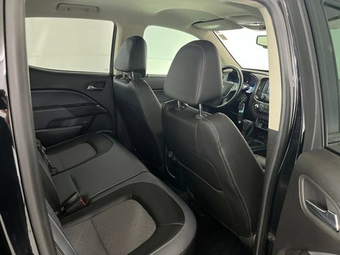 Used 2019 Chevrolet Colorado Z71 AWD/4WD image 23