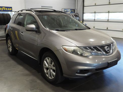Used 2012 Nissan Murano SV image 3