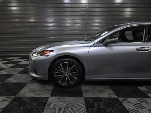 Used 2024 Lexus ES 300h F Sport image 41