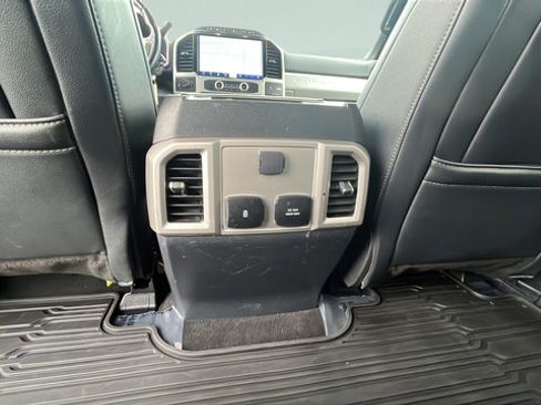 Used 2022 Ford F350 Lariat w/ Chrome Package AWD/4WD image 23