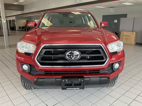 Used 2021 Toyota Tacoma SR5 image 2