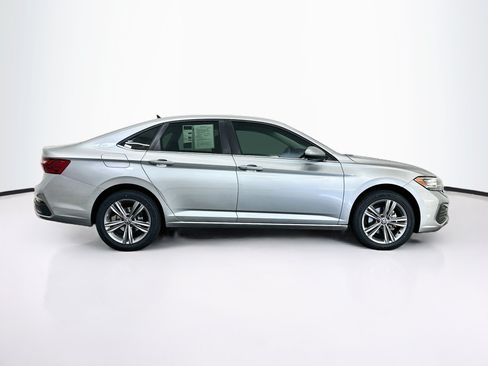 Used 2022 Volkswagen Jetta SE FWD image 10