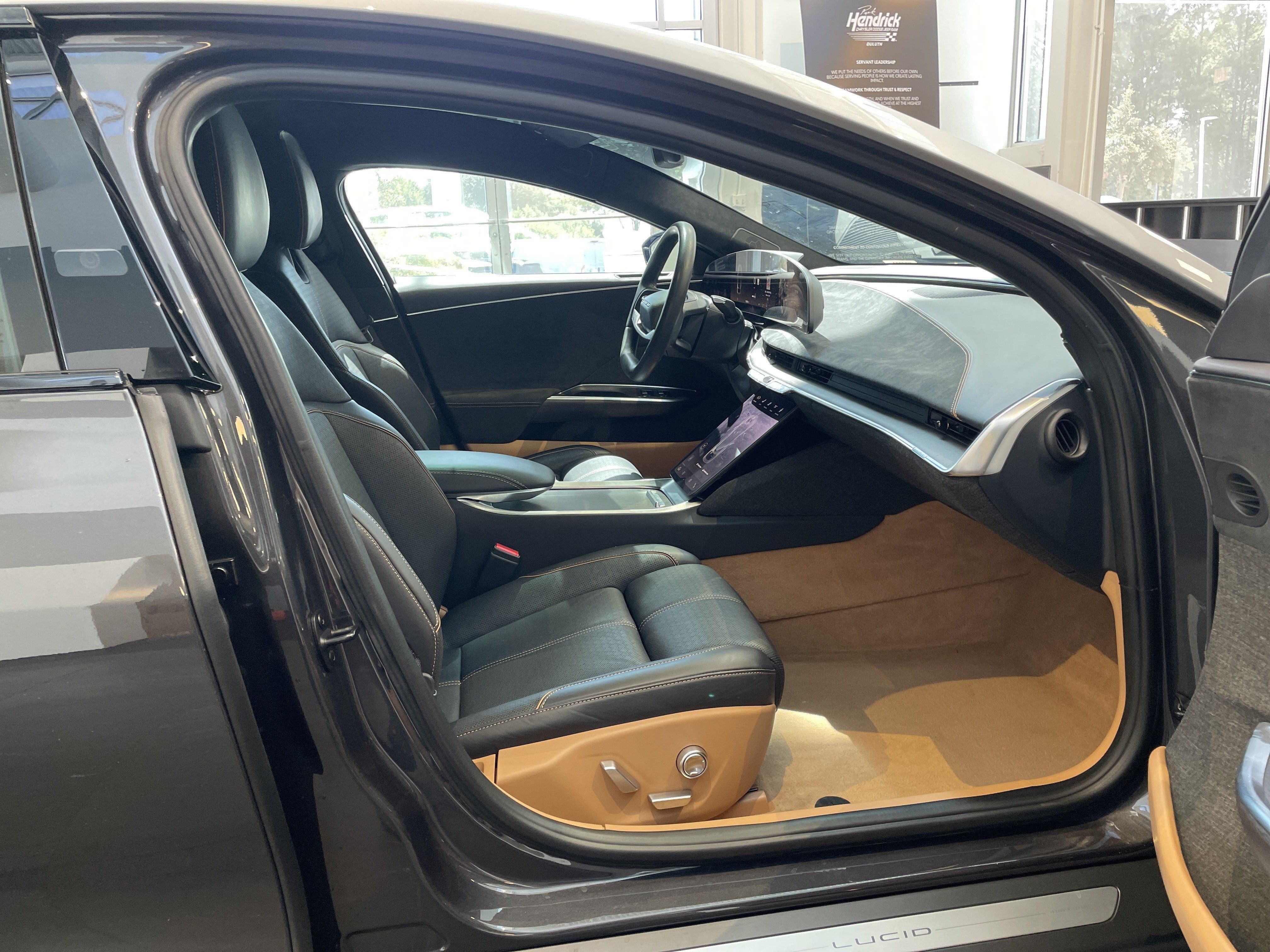 Used 2022 Lucid Air Grand Touring AWD/4WD image 37