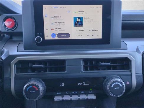 Used 2025 Toyota Tacoma TRD Off-Road image 14