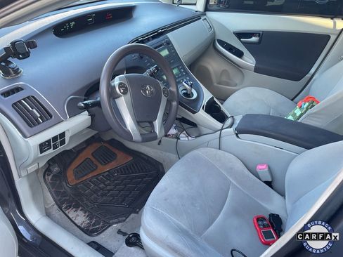 Used 2011 Toyota Prius Two image 7