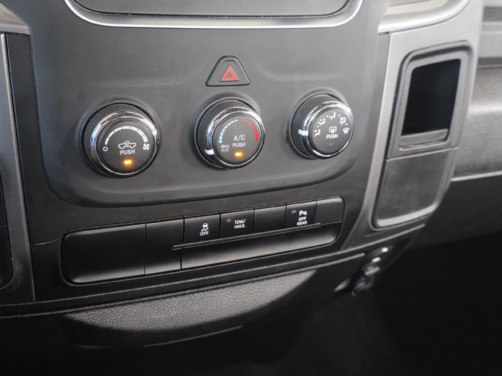 Used 2024 RAM 1500 Warlock RWD image 13