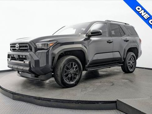 Used 2025 Toyota 4Runner SR5 AWD/4WD image 2