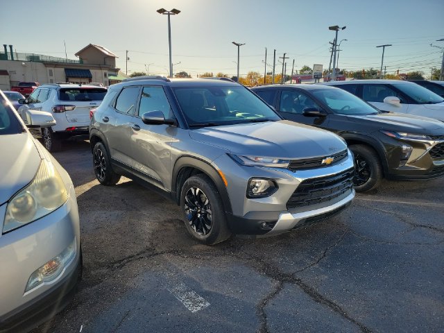 Certified 2023 Chevrolet TrailBlazer LT FWD image 2