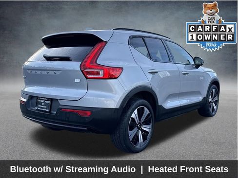 Used 2023 Volvo XC40 Recharge Plus image 9