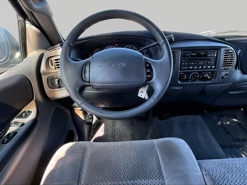 Used 2002 Ford F150 XL RWD image 5