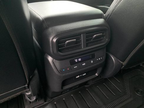 Used 2023 Honda Pilot EX-L image 40