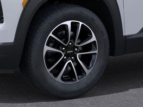 New 2026 Chevrolet TrailBlazer LT w/ Convenience Package image 9